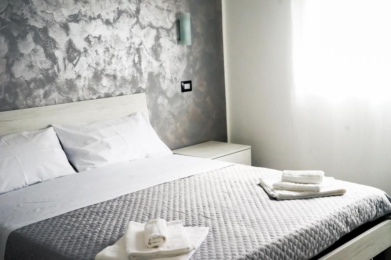 La Residenza Di Adamo Bed & Breakfast Siraküza Dış mekan fotoğraf
