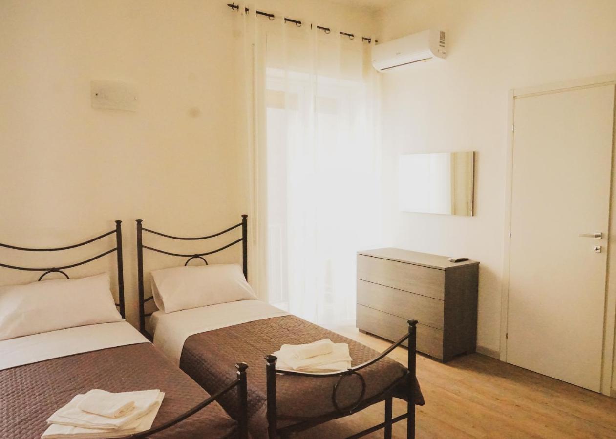 La Residenza Di Adamo Bed & Breakfast Siraküza Dış mekan fotoğraf